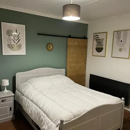 Petite Maison Sympa * Saint-Jean-sur-Mayenne
